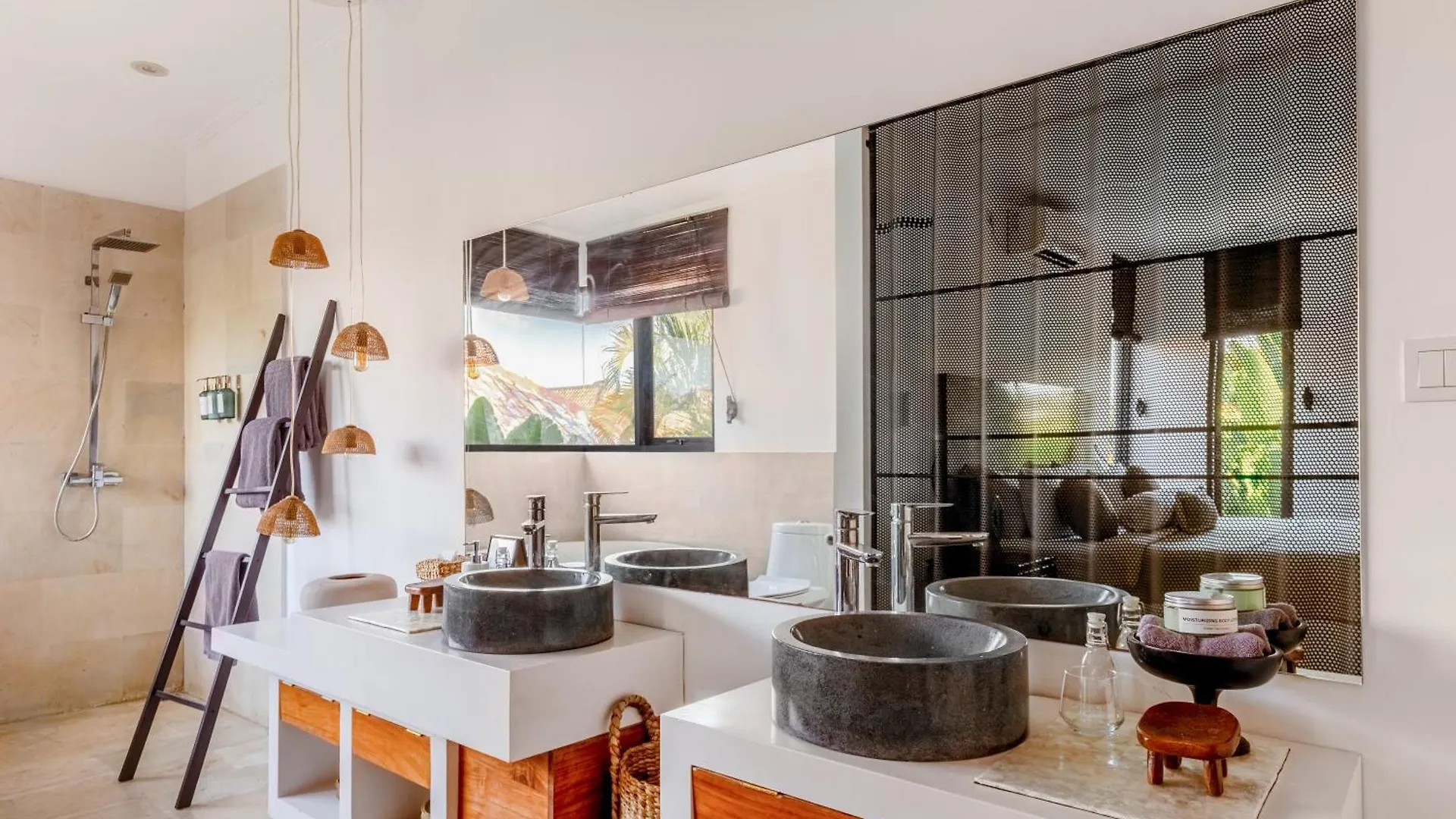 3 Bedroom Villa - Walk To Bingin Beach Uluwatu  Indonesia
