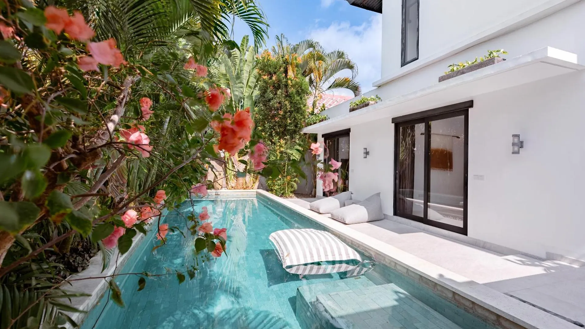 3 Bedroom Villa - Walk To Bingin Beach Uluwatu