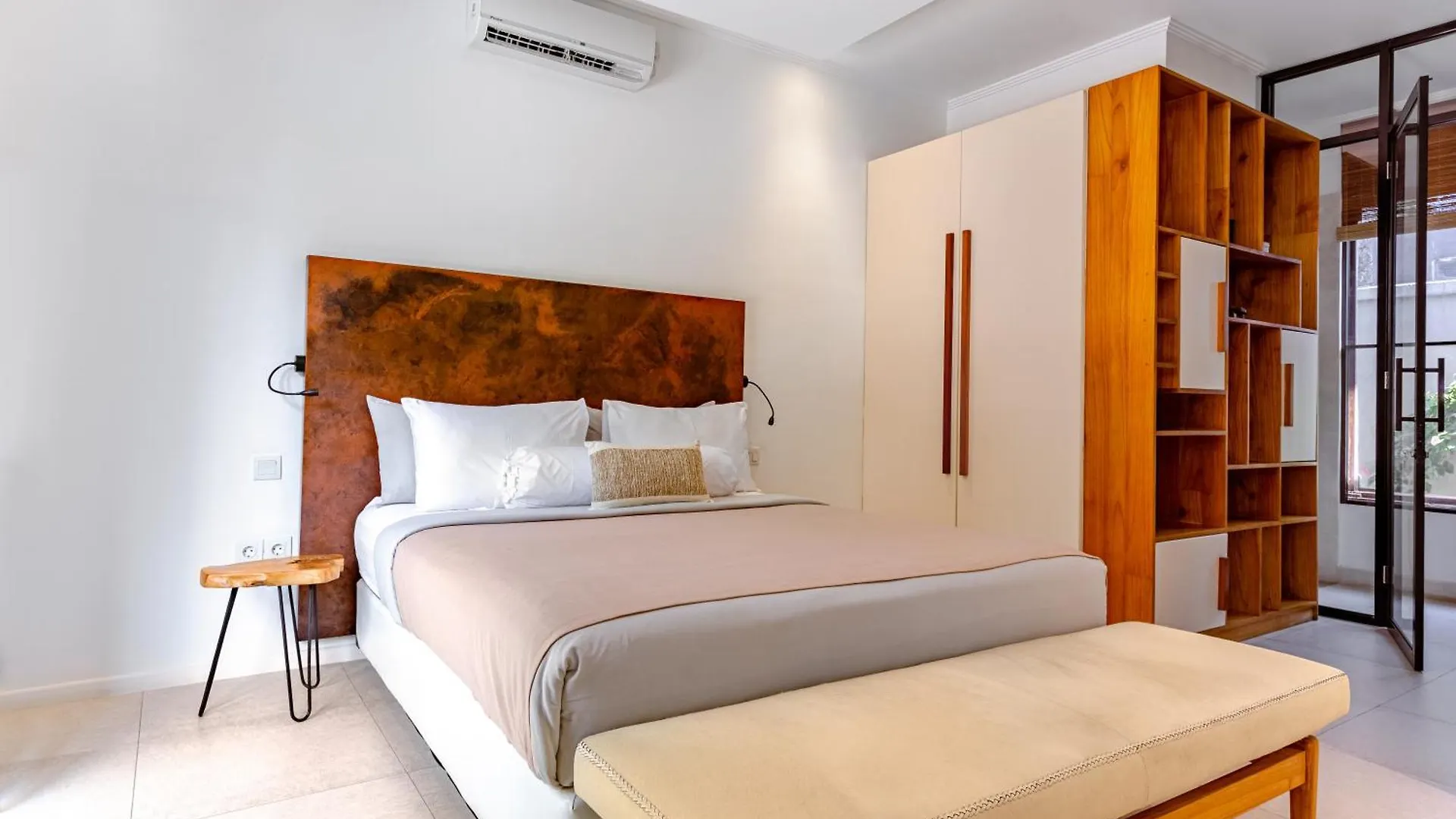 3 Bedroom Villa - Walk To Bingin Beach Uluwatu  0*, Uluwatu (Bali)