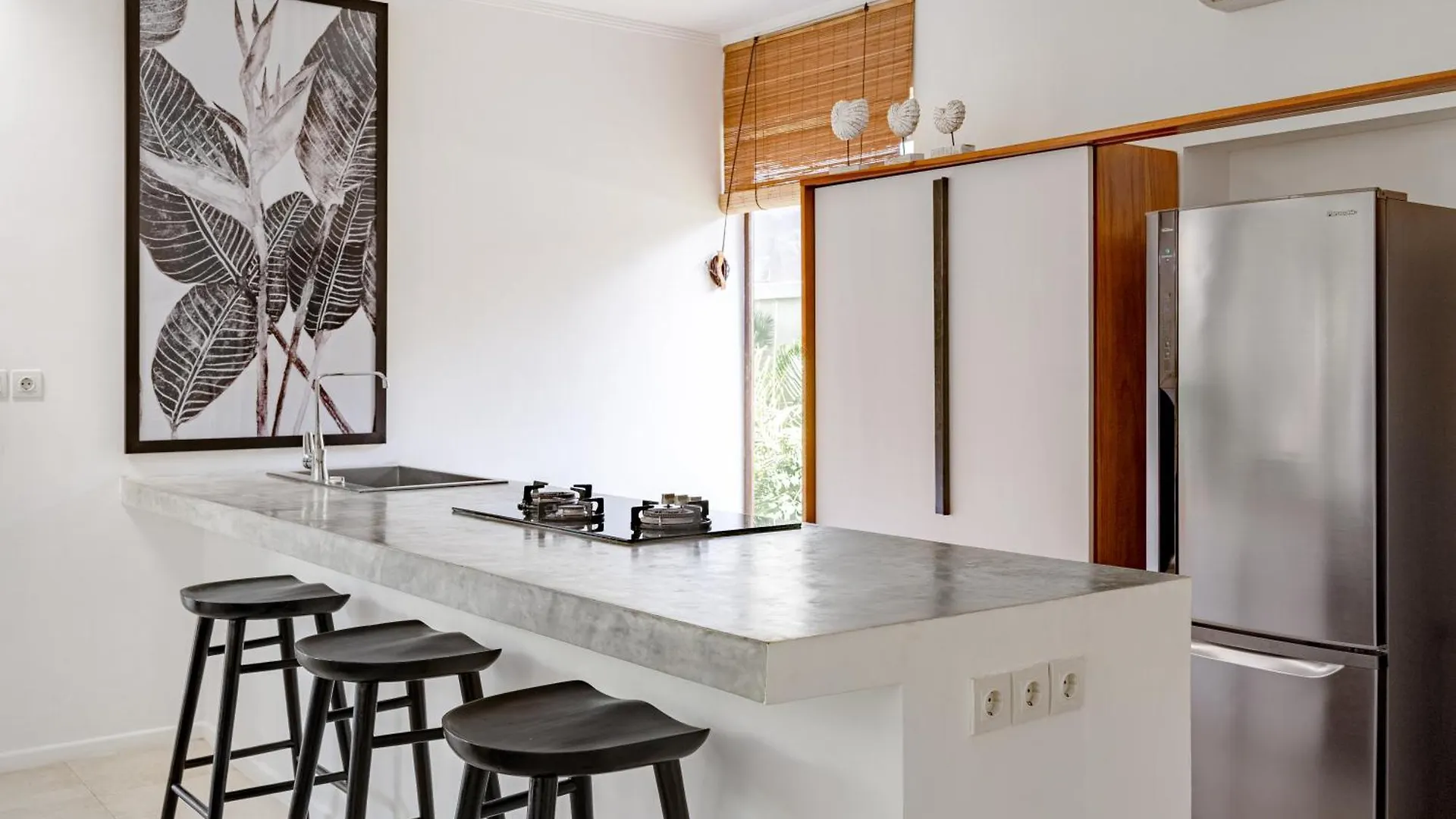 3 Bedroom Villa - Walk To Bingin Beach Uluwatu  Uluwatu (Bali)