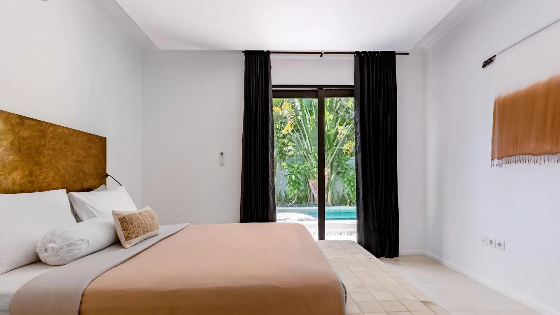 3 Bedroom Villa - Walk To Bingin Beach Uluwatu  0*, Uluwatu (Bali) Indonesia