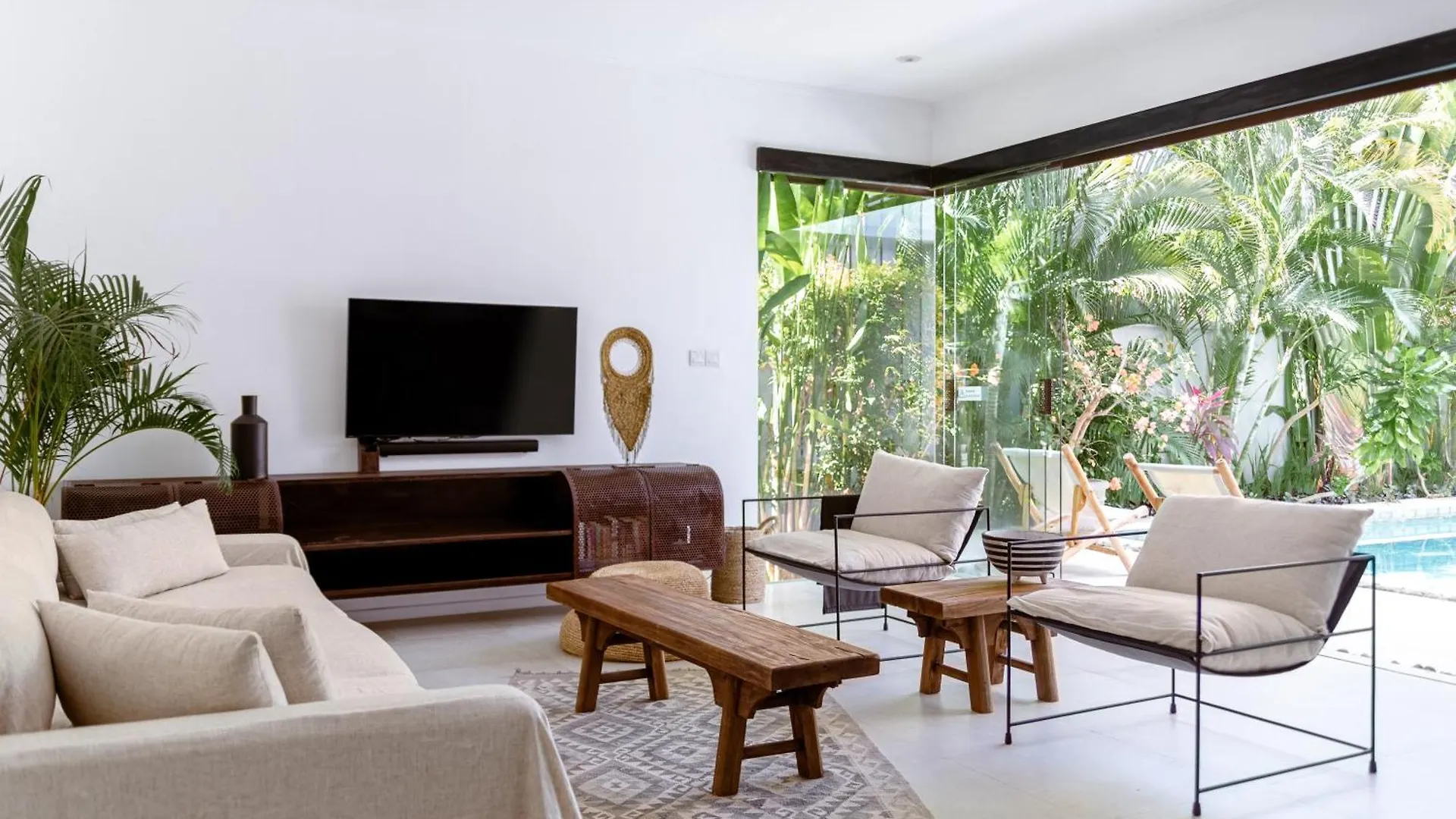 3 Bedroom Villa - Walk To Bingin Beach Uluwatu